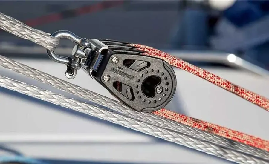 Open Block Pulley with Chain
