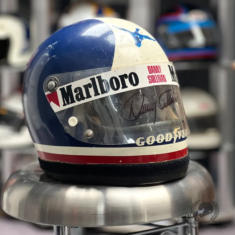 Vintage-style Collector Helmet — Sapphire Livery