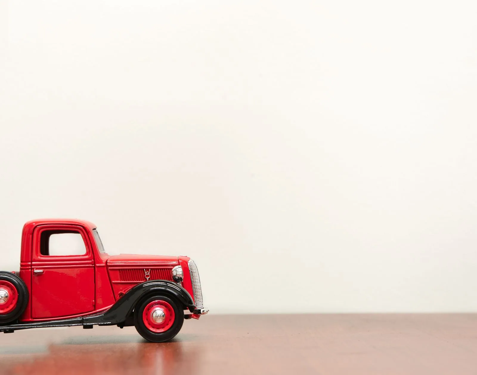 Cobalt Open-Wheel Racer 1:18 Die-Cast Model