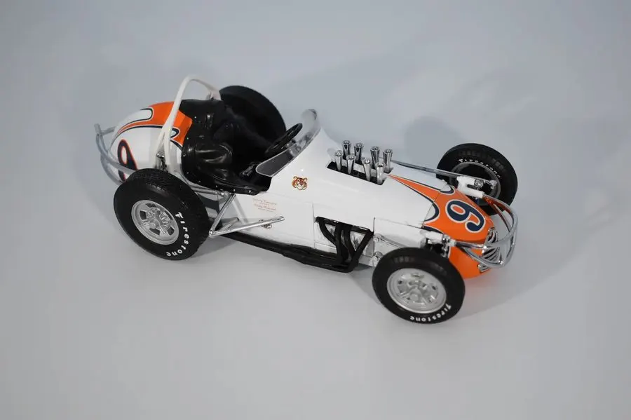 Modern Open-Wheel 1:43 Collectible — Sunset Orange