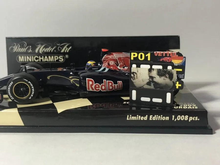 Classic Open-Wheel 1:43 Collectible — Slate