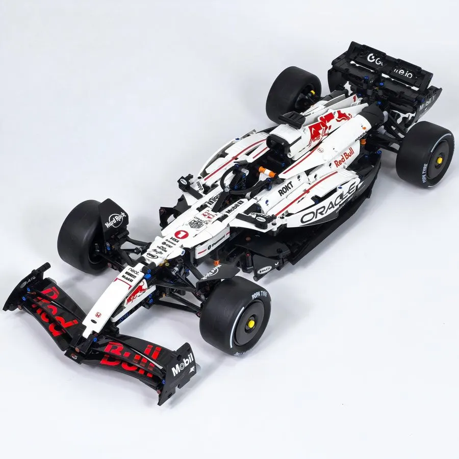 Modern Open-Wheel 1:43 Collectible — Pearl