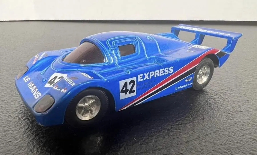Royal Blue Classic Race Car 1:43 Die-Cast
