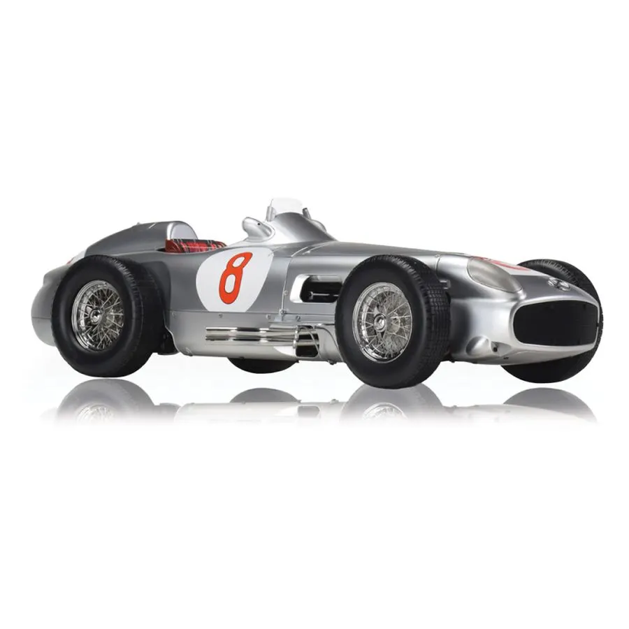 Classic Race Formula Racer 1:18 Collectible — Matte Black