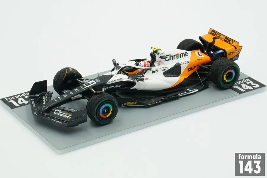 Circuit Open-Wheel 1:43 Collectible — Onyx
