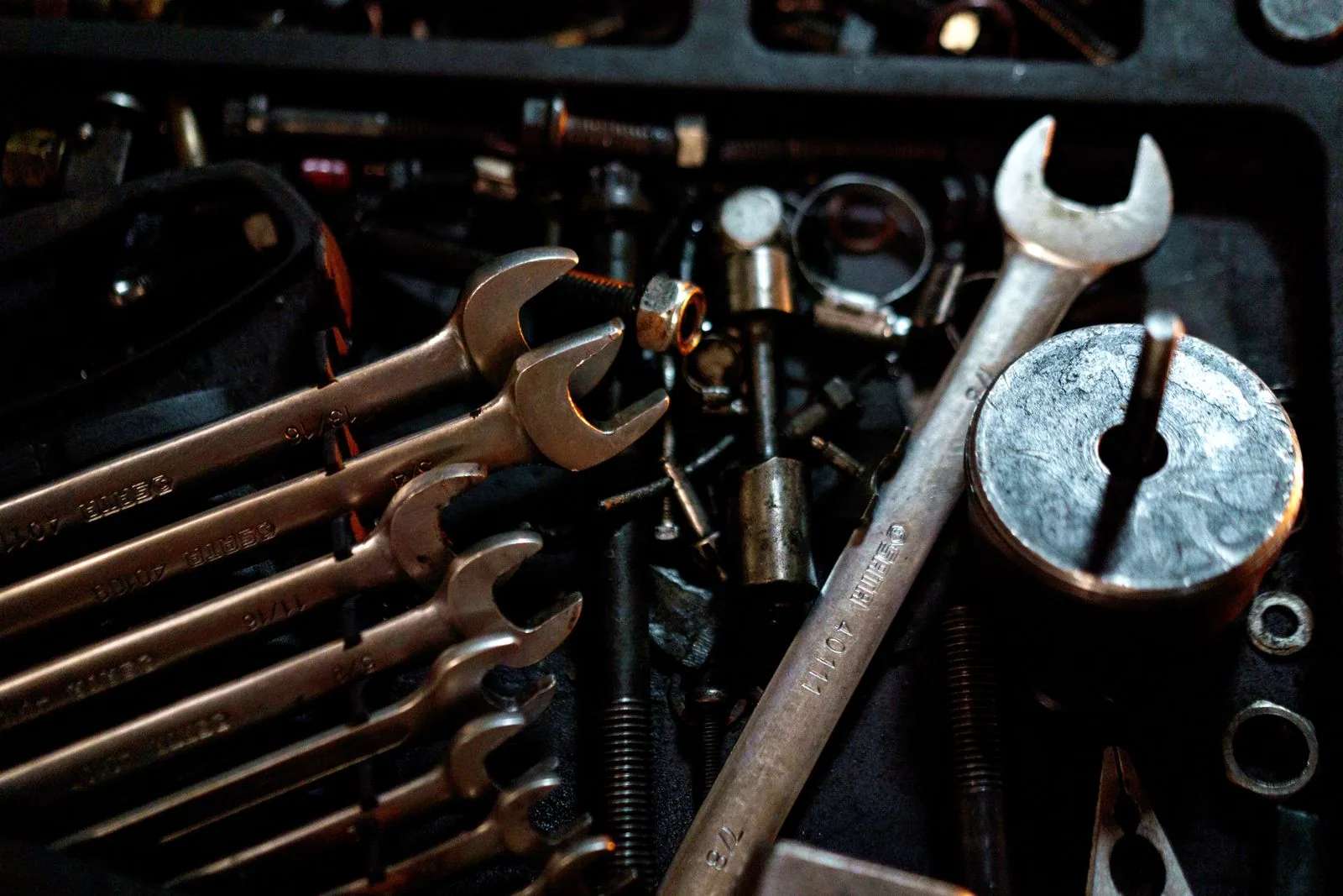 Heritage Motorsport Framed Print — Slate