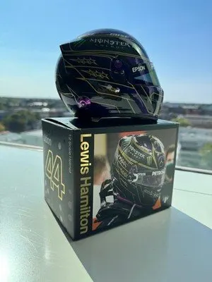 Modern Collector Helmet — Sapphire Livery