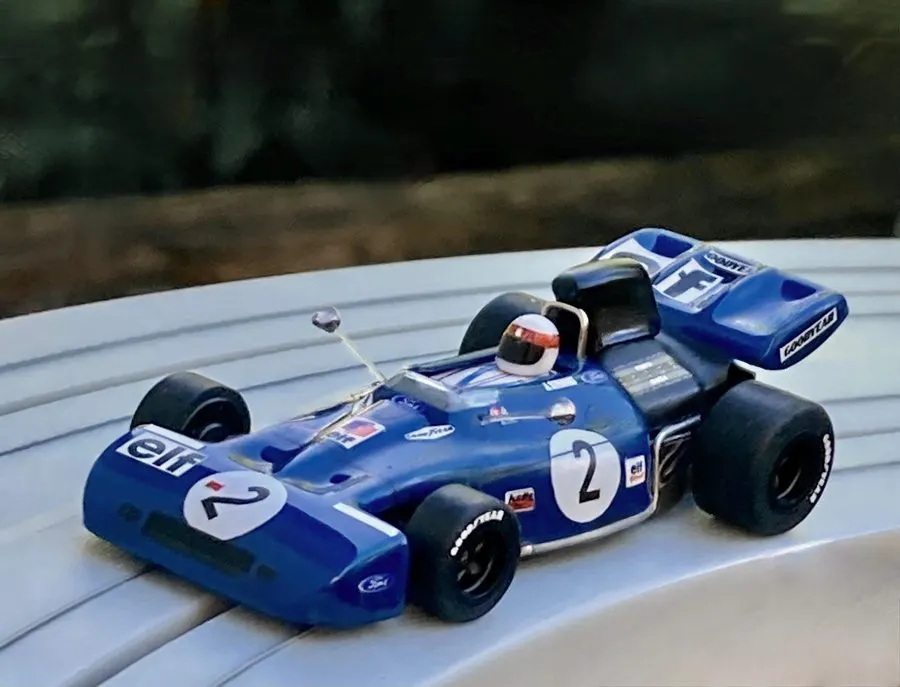 Modern Open-Wheel 1:43 Collectible — Sapphire