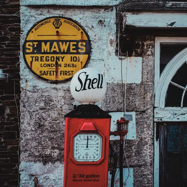 Fuel & Oil Retro Plate Sign