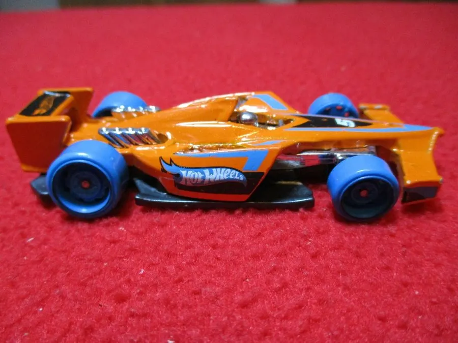Touring Open-Wheel 1:43 Collectible — Sunset Orange