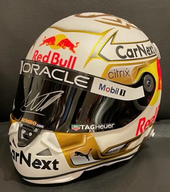 Endurance Collector Helmet — Championship White Livery