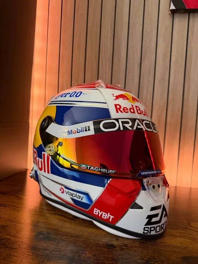 Classic Race Collector Helmet — Royal Blue Livery
