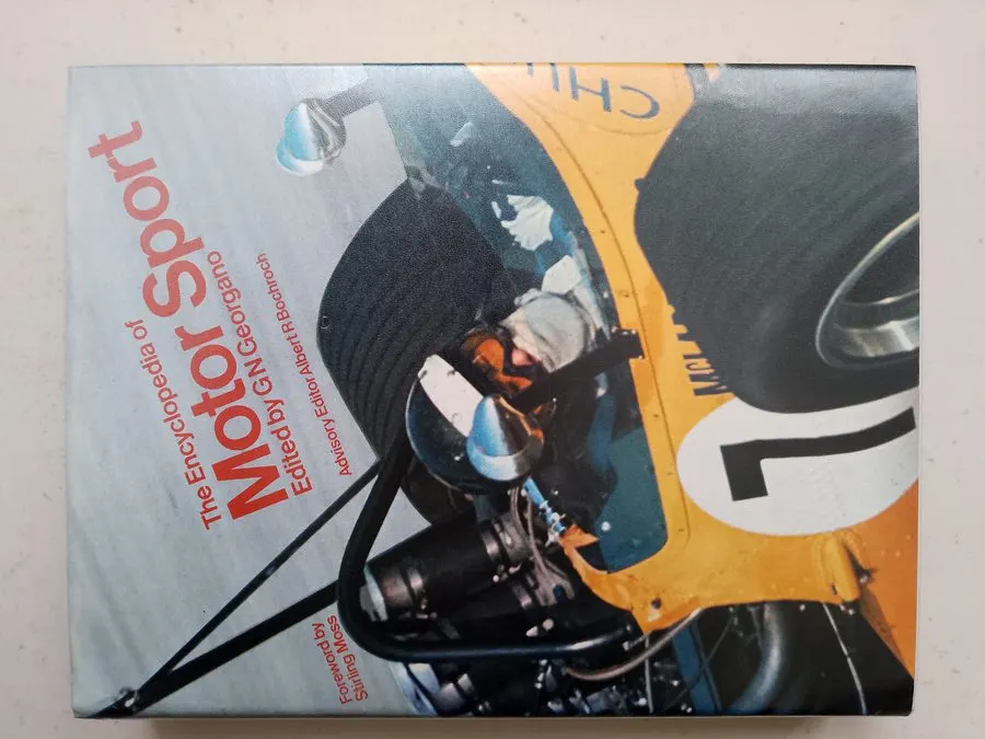 Retro Motorsport Encyclopedia — Racing Green Cover