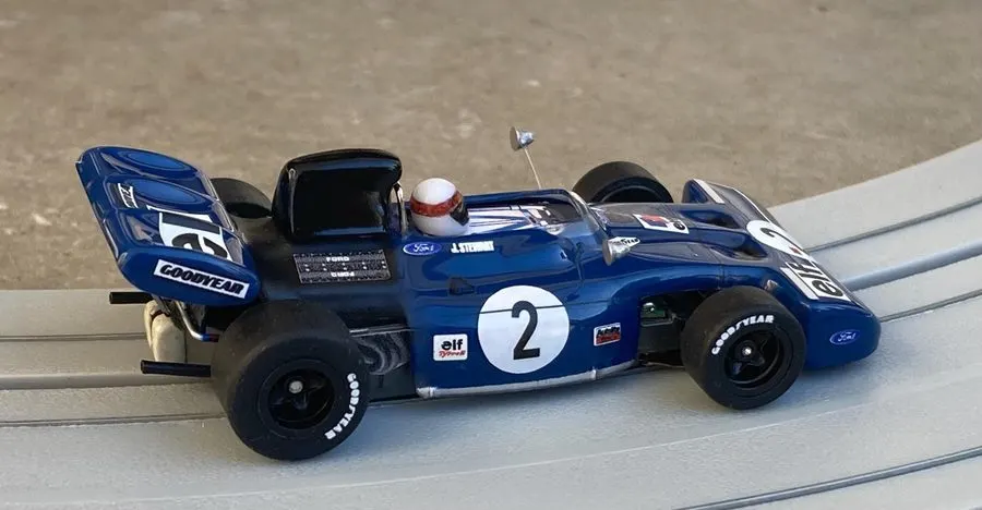 Touring Open-Wheel 1:43 Collectible — Sapphire