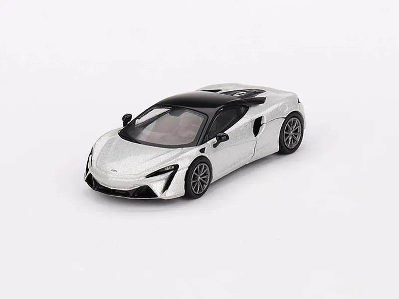 Pearl GT Sports Car 1:18 Die-Cast