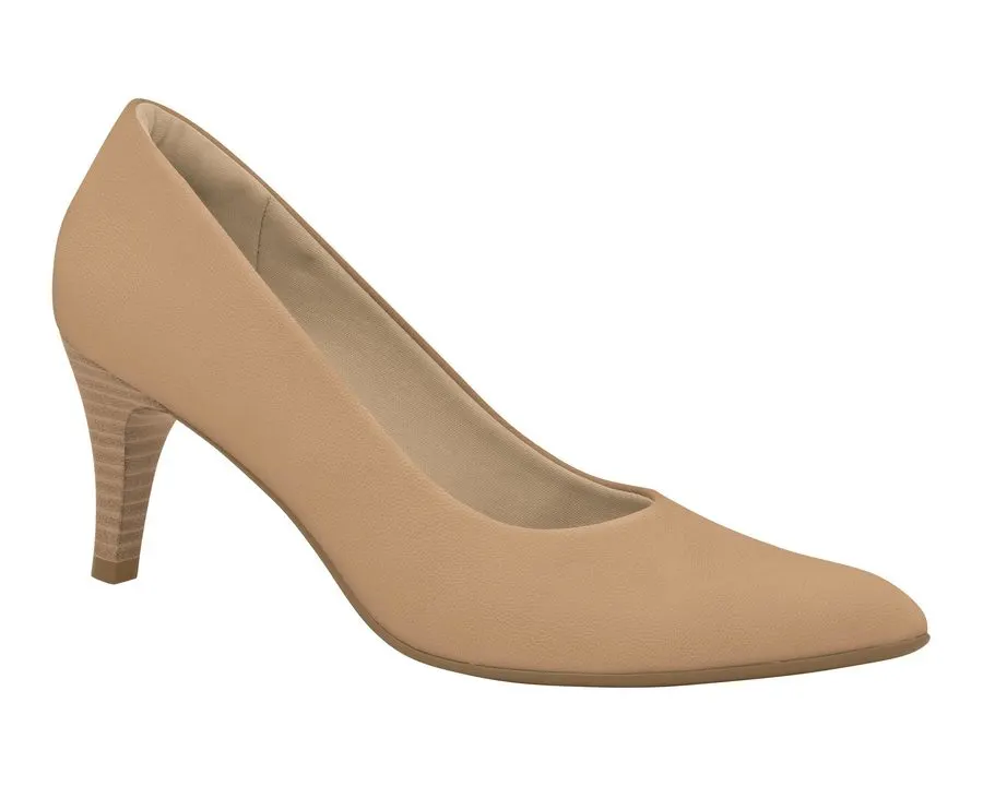 Nude Pointed Court