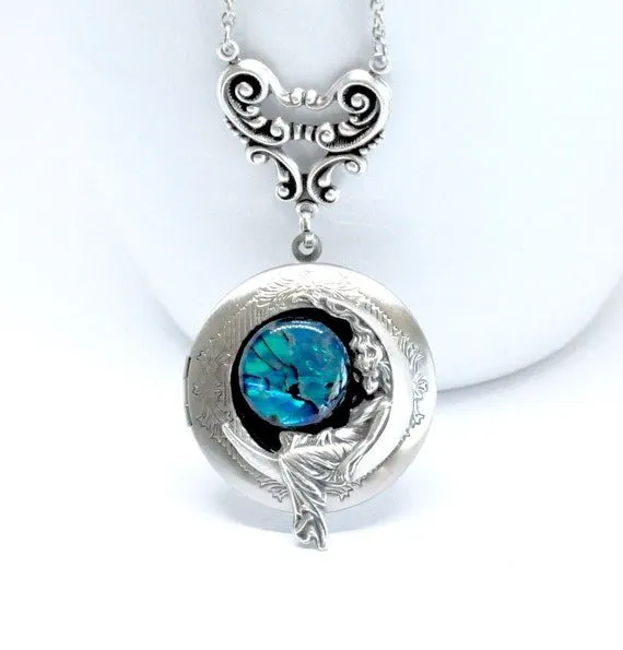 Selene Locket Pendant Necklace