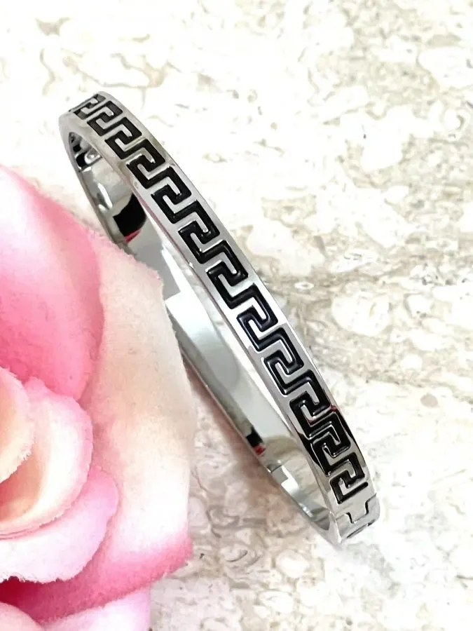 Meandre Greek-Key Cuff