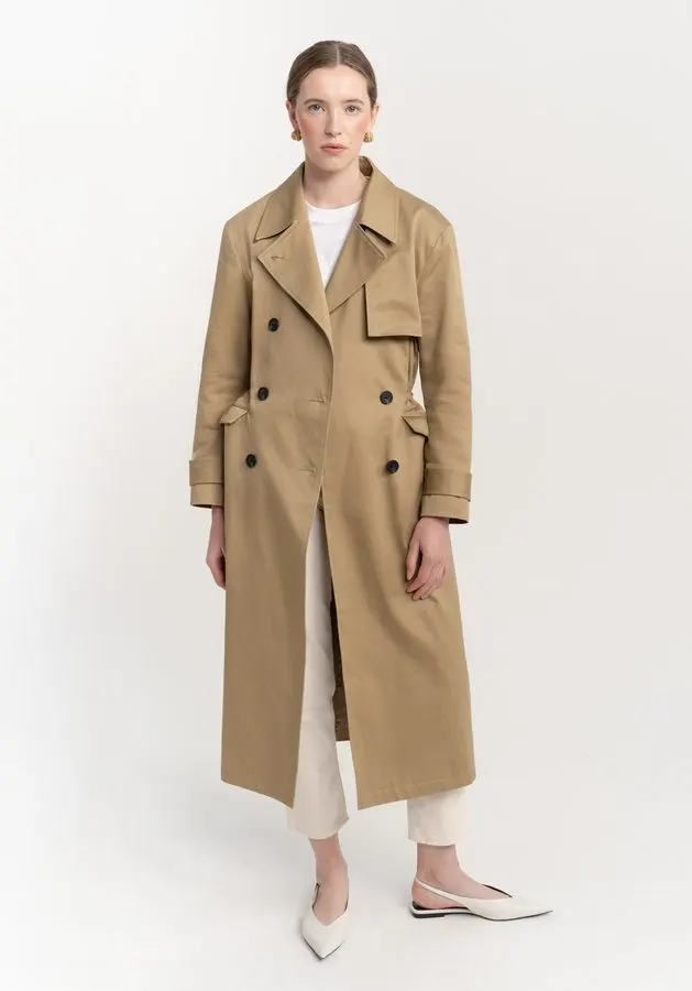 Portrait Beige Trench