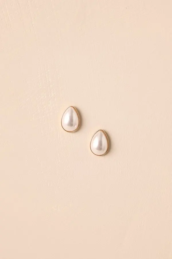 Ivory Pearl Drop Studs