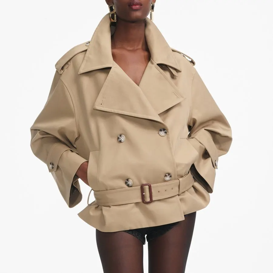 Portrait Beige Trench