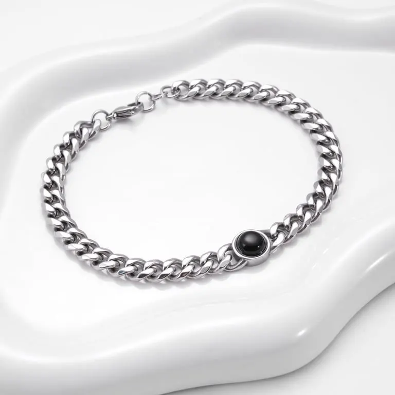 Onyx Editorial Chain Bracelet