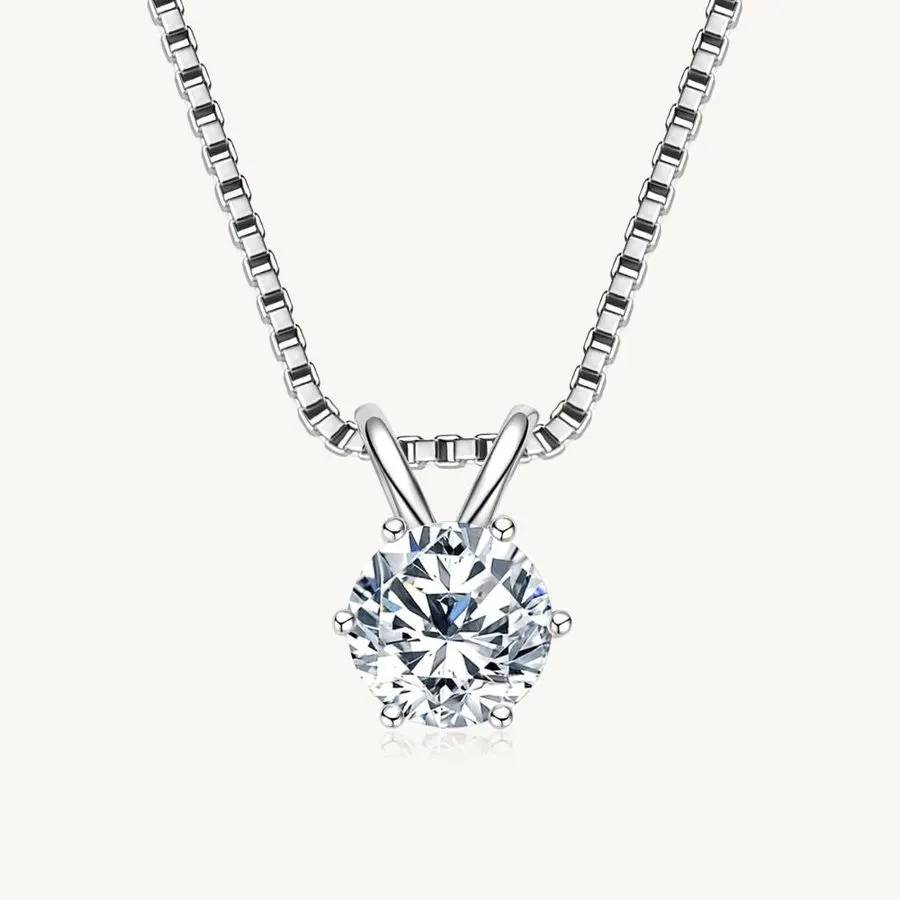 Eclat Solitaire Pendant Necklace
