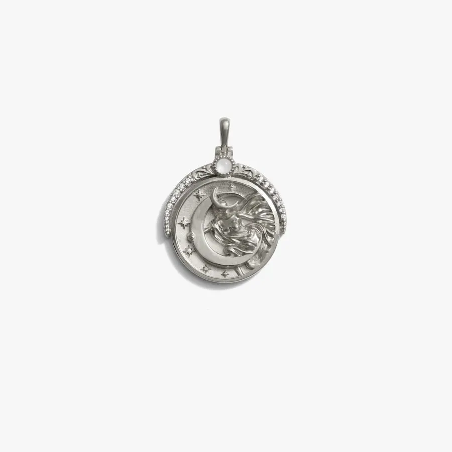 Selene Locket Pendant Necklace