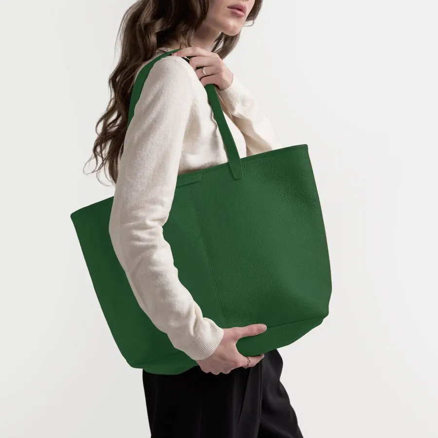 Large Zippered Downtown Tote
