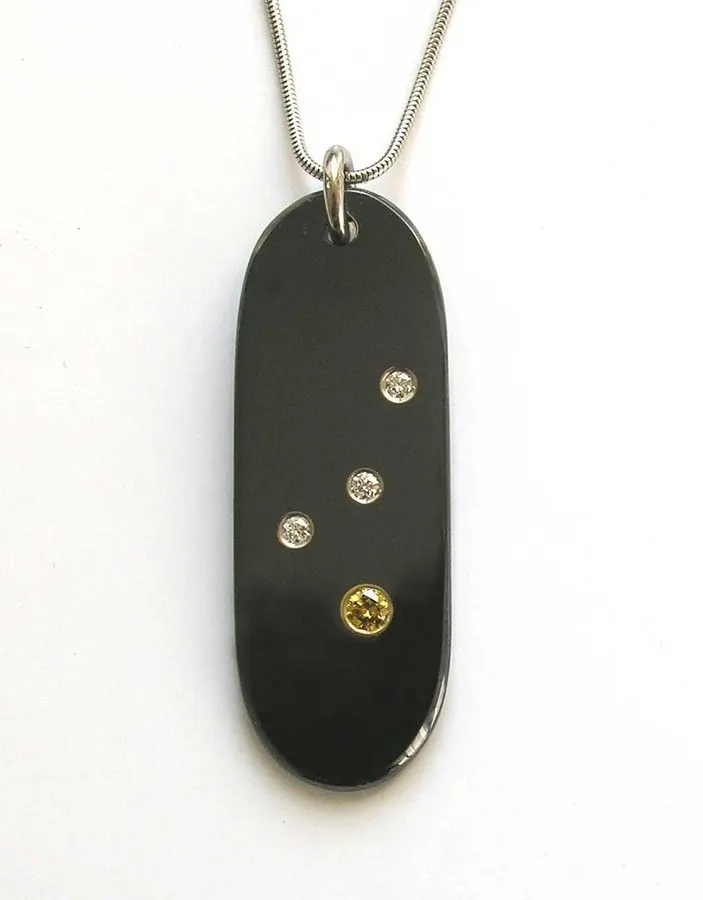 Etienne Bar Pendant Necklace