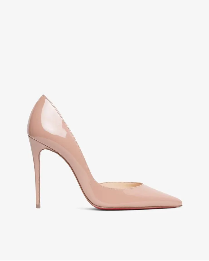 Nude Pointed Court
